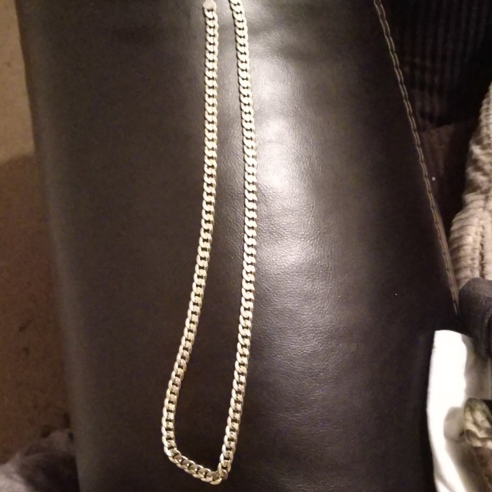 14 kt necklace